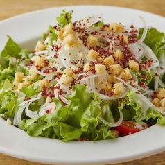 チーズたっぷりシーザーサラダ