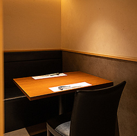 つまみと鮨を織り交ぜた饗宴をご堪能ください