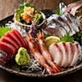 野菜串巻きだけではなく、一品料理やその日に仕入れた新鮮な海鮮などもご提供させて頂いております。お酒のお供に野菜串巻きと一品料理をお楽しみください。