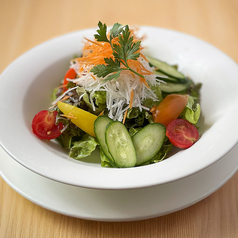 地場野菜を使用したサラダ　（1～2名様分）