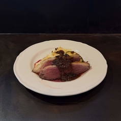 近江鴨　胸肉のステーキ　赤ワインソース