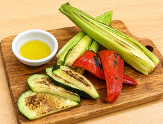 皮付きヤングコーンと夏野菜のグリル
