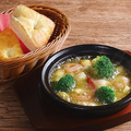 料理メニュー写真&nbsp;えびのアヒージョ～フォカッチャ添え～