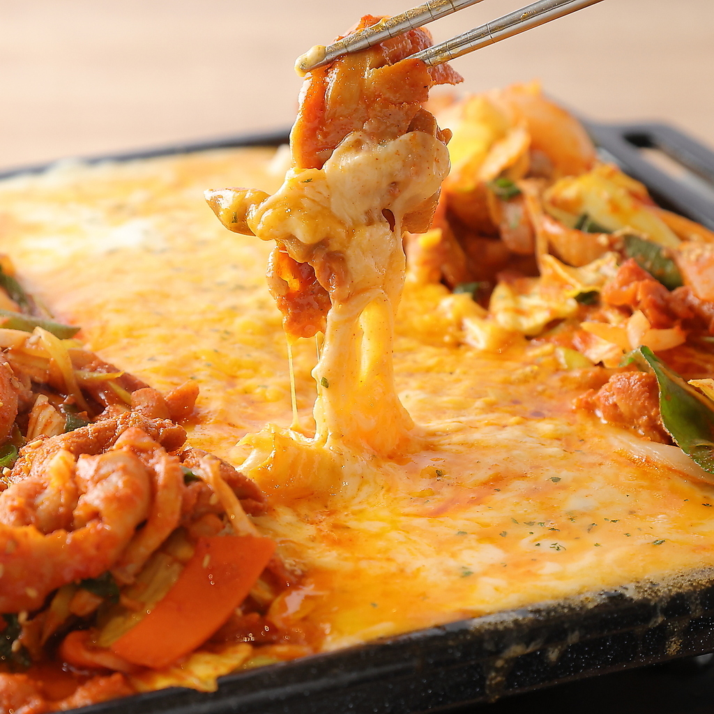 ☆女子会に人気の本格韓国料理☆食べ放題・飲み放題あり！なんばパークス6F