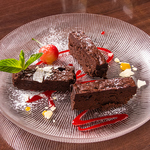 お洒落でSNS映えばっちり◎♪食後のデザートは味はもちろん！目でも楽しんでいただけます♪