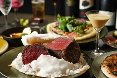 忘新年会や歓送迎会に！【2時間飲放題付】メインはアンガス牛塊肉塩釜焼！石窯料理フルコース 5000円(税込)の写真