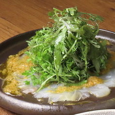 昆布締め真鯛とハーブのサラダ