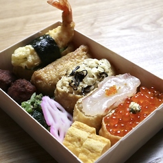 いなり弁当　上の写真