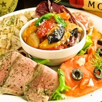 【前菜5種盛り】自慢の一品料理がちょっとずつ楽しめる一皿☆お酒のつまみにどうぞ♪