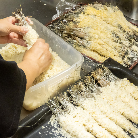 特大海老フライが名物のおしゃれな洋食屋♪ハンバーグやオムライスもおすすめですよ！
