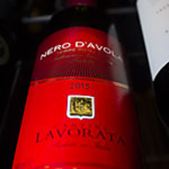 カンティナラヴォラータ　ネロダーヴォラ　イタリア