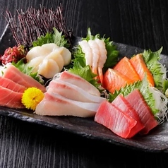 【宴会にオススメ！】お刺身盛り合わせ、ローストビーフ付きコース！全7品！4000円（税込）