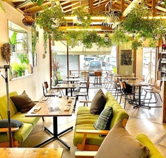 Brighton Cafe Bistro ブライトン カフェ ビストロの雰囲気1