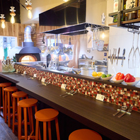 【居心地の良さを追求した店内デザイン】