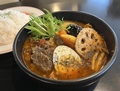 料理メニュー写真&nbsp;彩り野菜の牛すじカレー