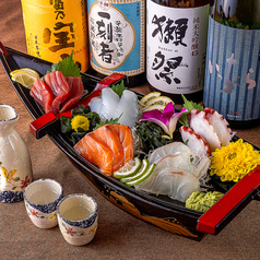 築地直送鮮魚の刺身盛り合わせを日替わりで毎日ご用意中