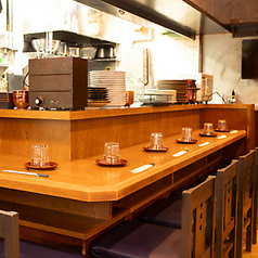 デートや少人数でのご来店での利用もカウンター席でもお愉しみいただけます◎