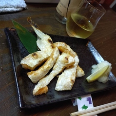 脂が乗ったサーモンハラスの塩焼き