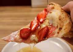 飲めるストロベリーピッツァ