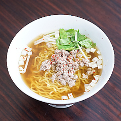 卵麺のタイラーメン（バミーナームムー）