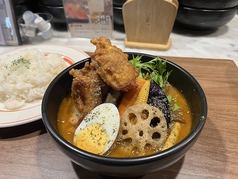 彩り野菜の鶏ザンギカレー
