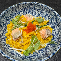 サーモンととびこのわさびクリームパスタの写真