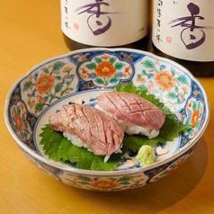 牛タン握りの肉寿司(2貫)