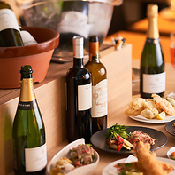 世界各国から厳選したワインを12種類以上ご用意！