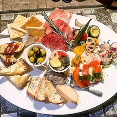 本日の前菜盛り合わせ 4～5人前 12品