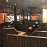 お好み焼は ここやねん 四条河原町店の雰囲気2