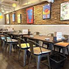 テーブル席をつけて、２から１６名様までご利用可能です！