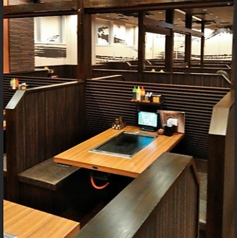 お好み焼は ここやねん 四条河原町店の雰囲気3