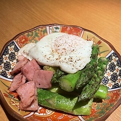 アスパラ&ベーコンの目玉焼き