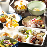 お酒はお好みでご注文、という方には3,000円台よりディナーコースあり