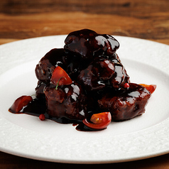 黒酢仕立ての鹿児島県産黒豚酢豚