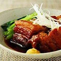 じっくり煮込んだ豚角煮