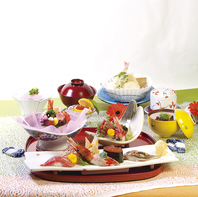 コース料理各種ご用意しております。