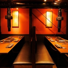 お友達やご家族と心地よい時間を過ごすのにぴったりです。アットホームな雰囲気とプライベート感を大切にし、ゆったりとした空間で贅沢なひとときをお過ごしいただけます。良質な肉のラインナップが豊富に取り揃えられており、お好みに合わせた焼き加減で存分に味わうことができます♪