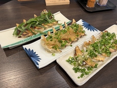 ネギ塩餃子、梅しそ餃子、ゆずおろしポン酢餃子各6個入り