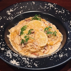 フレッシュレモンのクリームパスタ