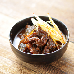 肉屋のもつ煮込み