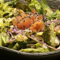 食卓を彩る☆こだわり素材を豊富に使用した創作料理♪