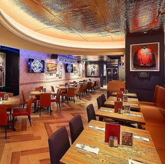 4名様までご着席頂けるテーブル席です。