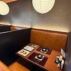 半個室は5席ございます