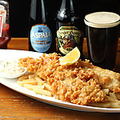 料理メニュー写真&nbsp;ビールを使った衣のフィッシュ＆チップス