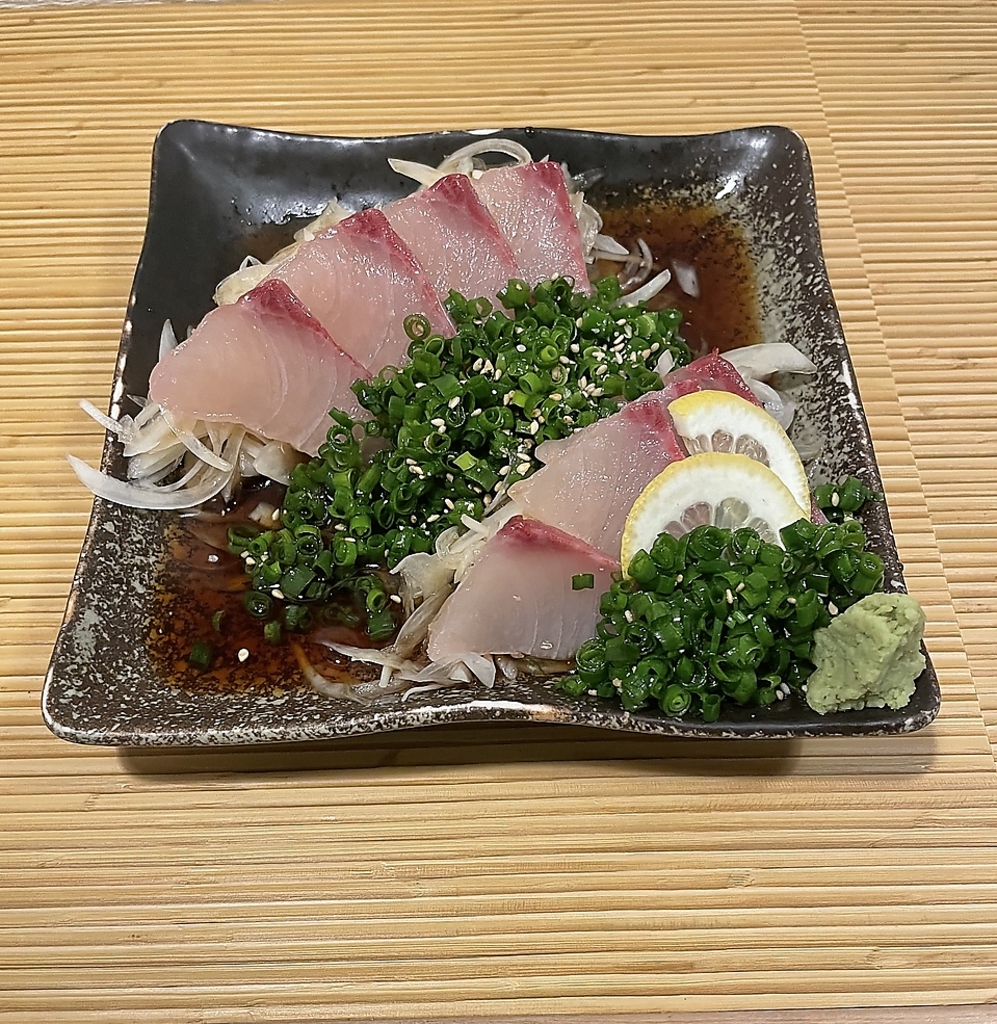 実は海鮮メニューの1番人気はこれ！ごまヒラス！