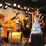ベノアなら貸切パーティー時は本格的なライブやバンド演奏もOK！機材の貸し出しもあり！