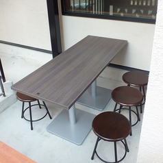 開放的なテラス席