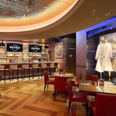 程よい明るさの店内は、こだわりのインテリアを見渡しながらお過ごし頂けます!ギターやロックが好きなお客様にもおすすめです★