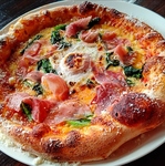 「Frizza（フリッツァ）」こだわりのもっちもちピッツァを是非お召し上がりください。